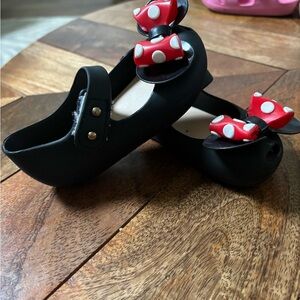 Black Kids Shoes with Red Polka Dot Bows Minnie mouse size 6 ifans
